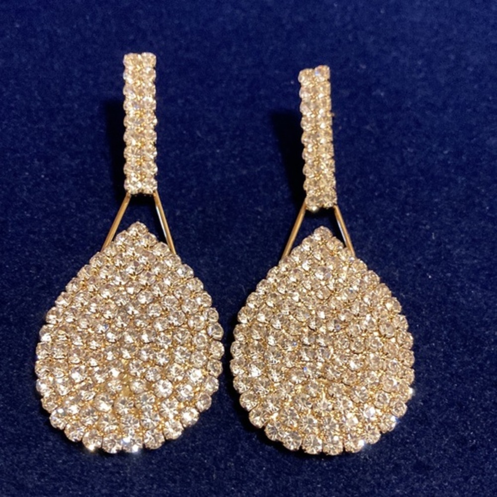 New gold tone and rhinestone chandelier teardrop statement earrings